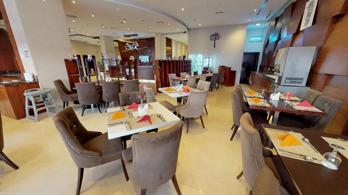 رستوران هتل سیگنچر دبی